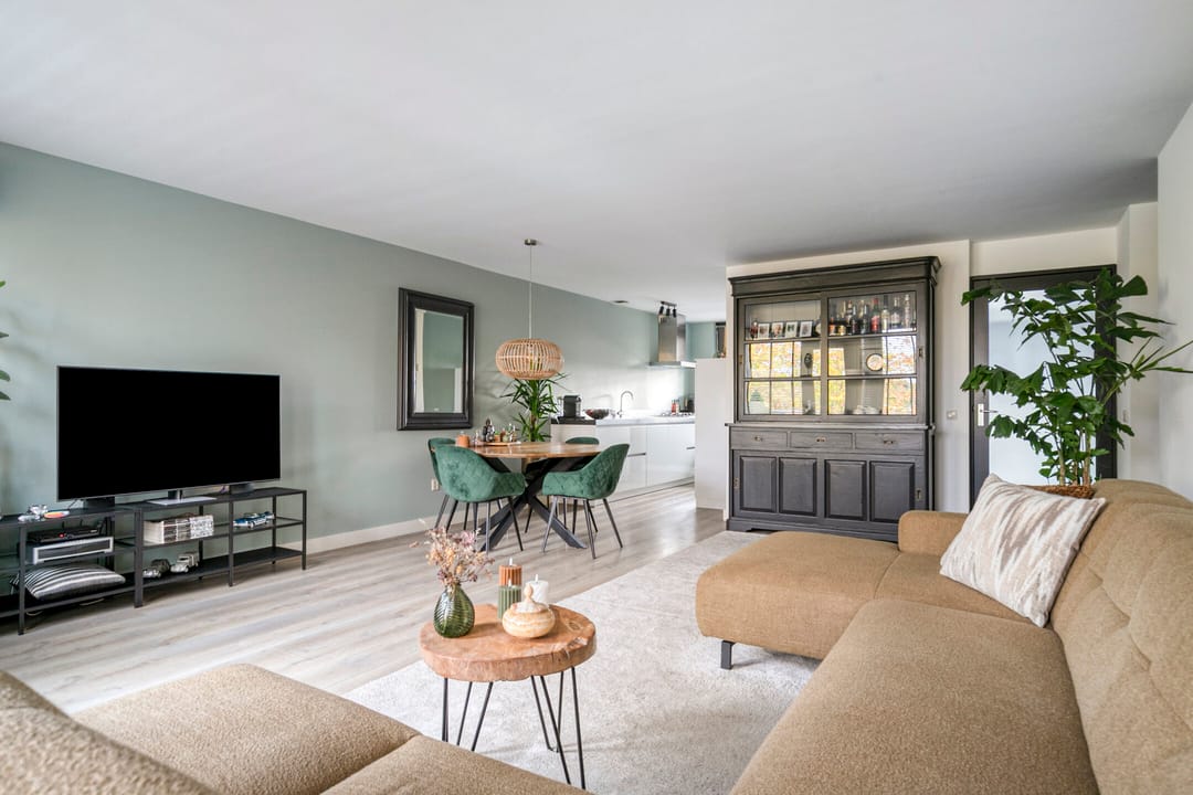 Photo 2 of Moleneindplein 306