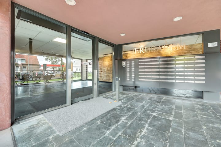 Photo 6 of Jerusalem 79