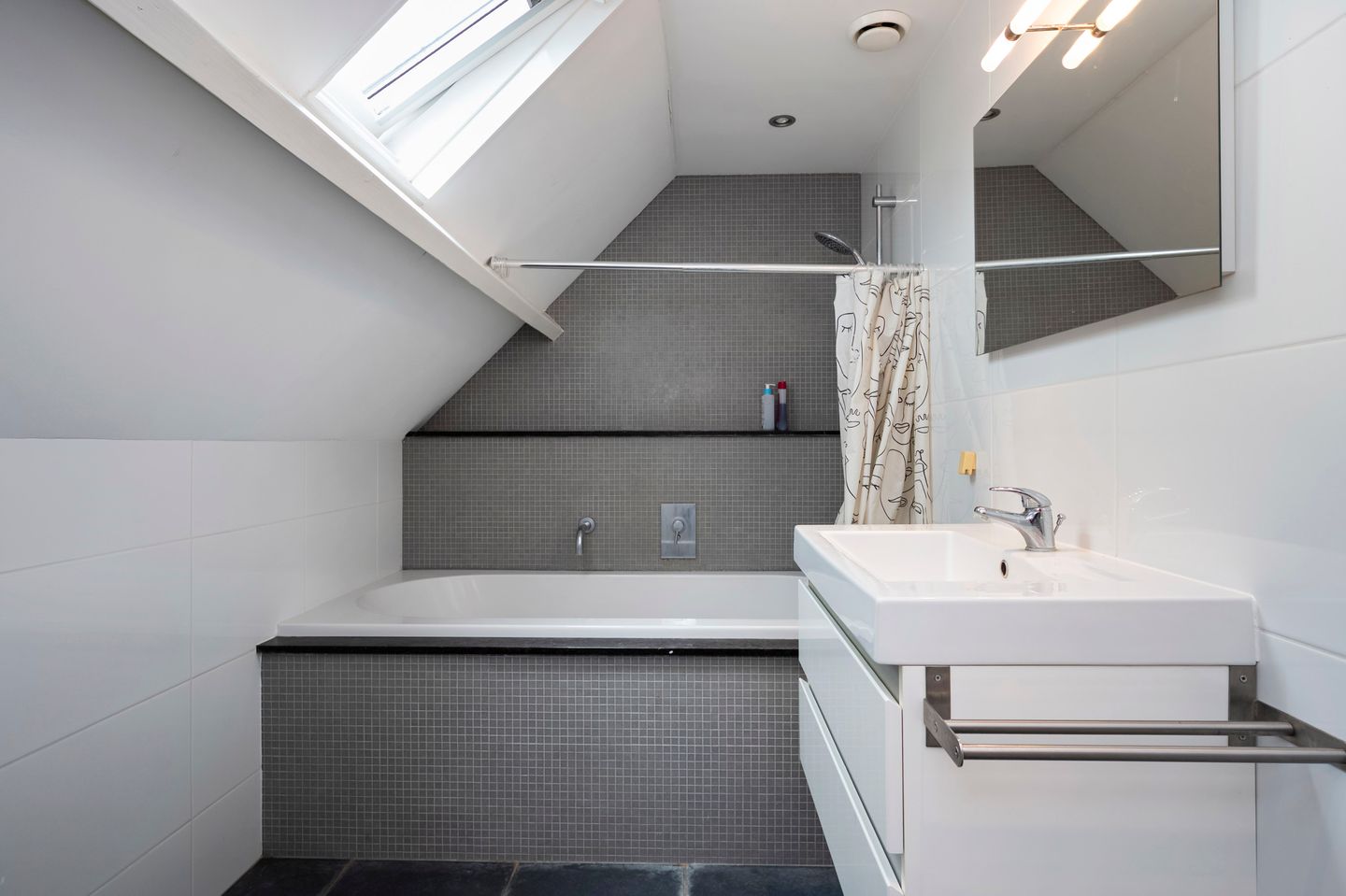 Foto 25 van Claudiushof 22-B