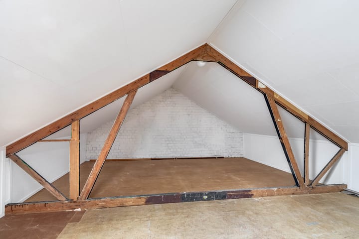 Photo 24 of Malvert 5121