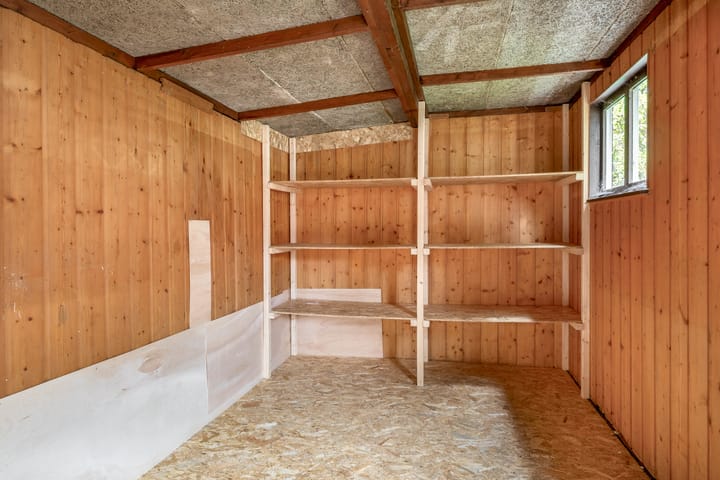 Photo 30 of Malvert 5121