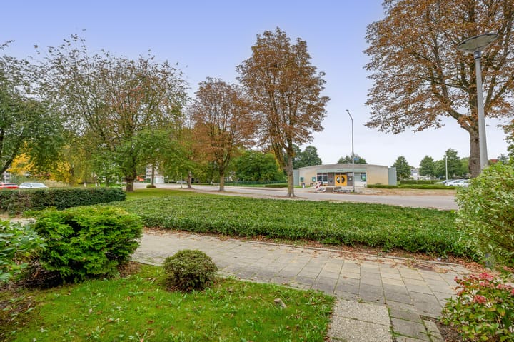 Photo 34 of Malvert 5121