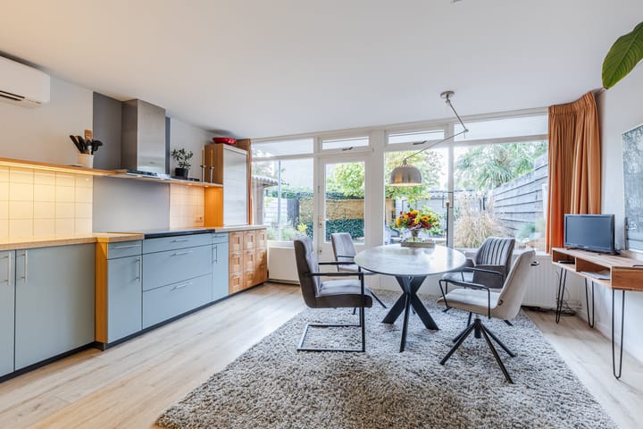 Photo 8 of Varenstraat 29