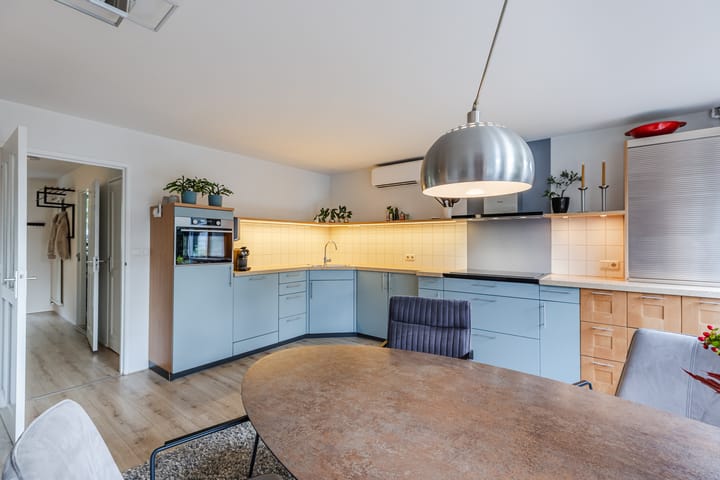 Photo 10 of Varenstraat 29