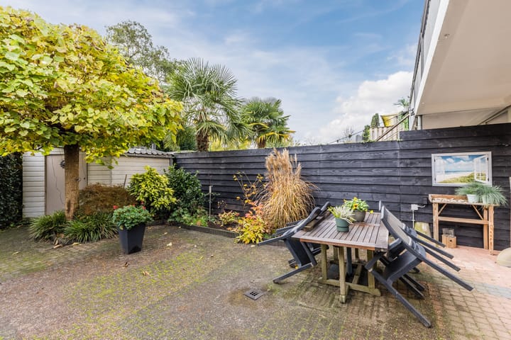 Photo 36 of Varenstraat 29