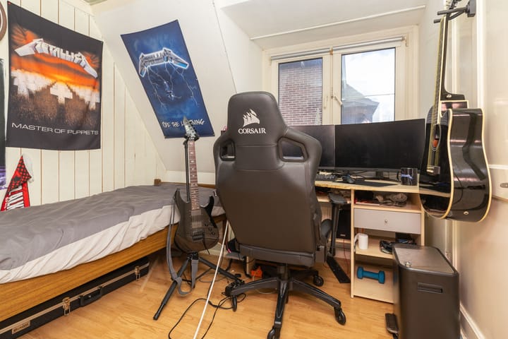 Photo 21 of Hoofdstraat 198