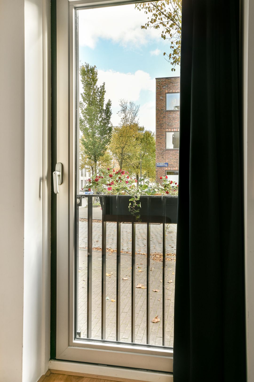 Foto 16 van Fritz Dietrich Kahlenbergstraat 125