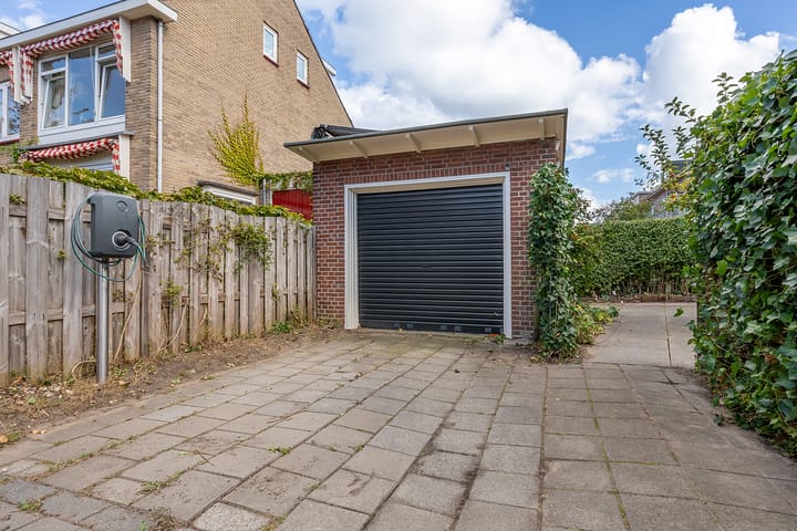 Photo 50 of Karel Doormanlaan 29