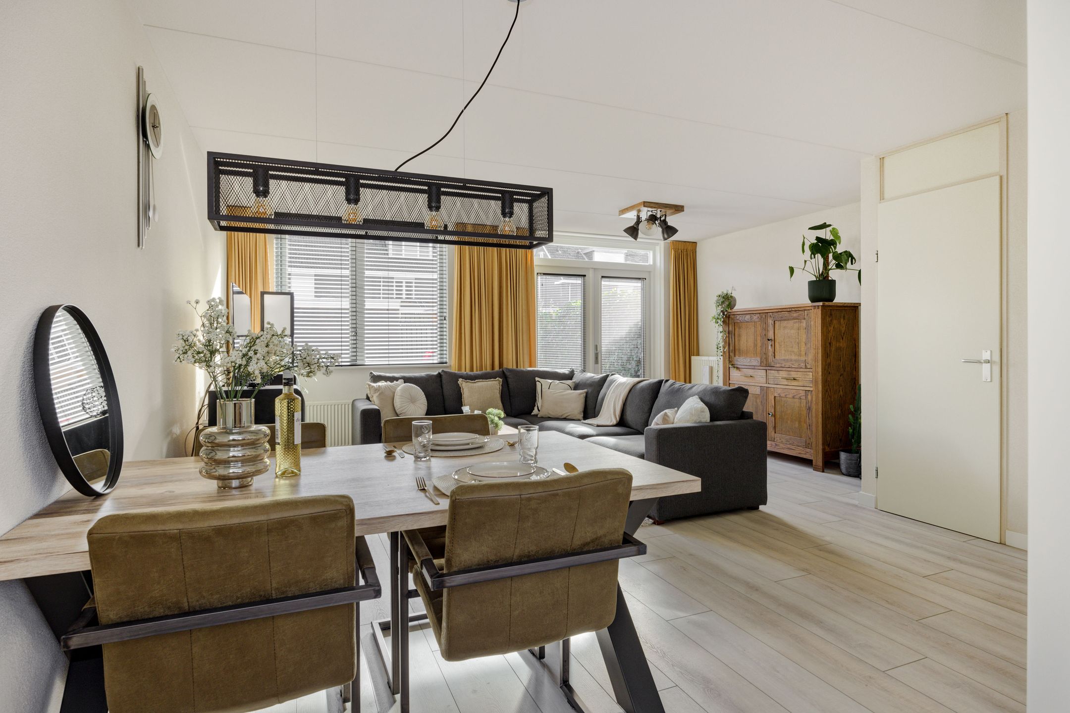 Foto 9 van Hermelijnhage 49