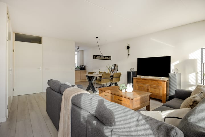 Foto 10 van Hermelijnhage 49