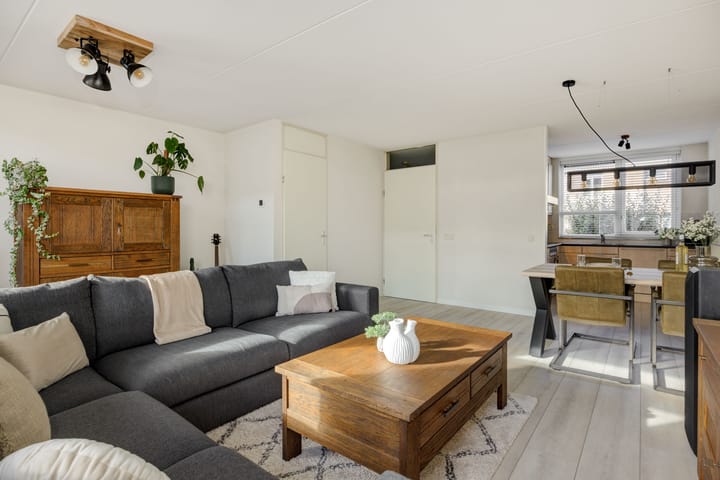 Foto 11 van Hermelijnhage 49