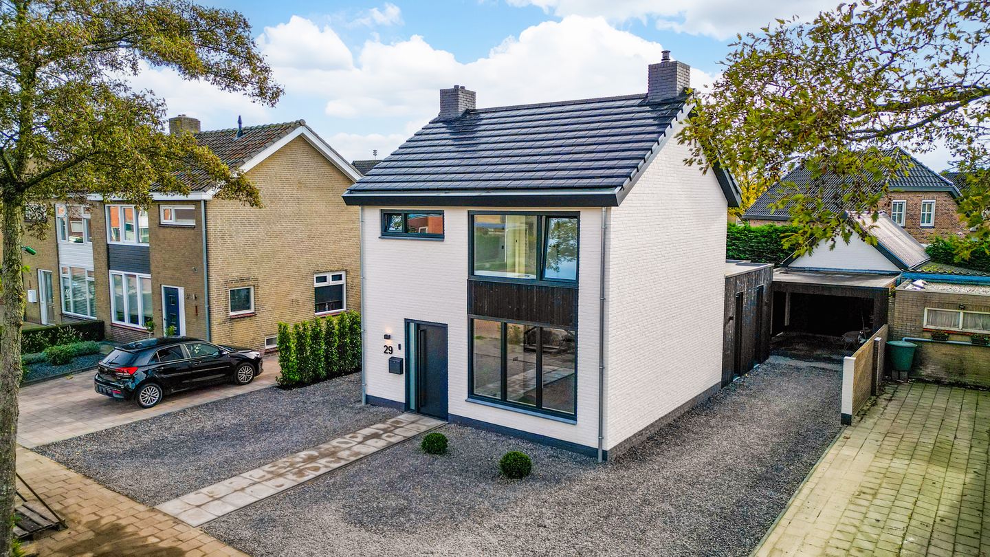 Photo 1 of Pastoor Bielarsstraat 29