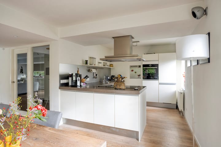 Photo 6 of Van de Veldelaan 958