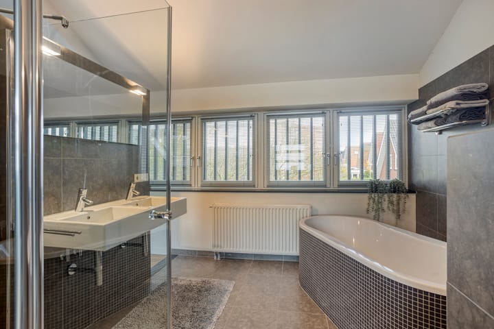 Photo 26 of Van de Veldelaan 958