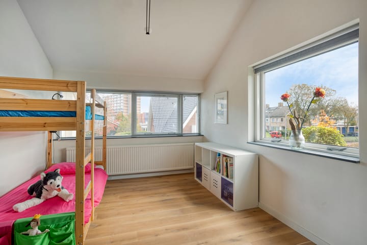 Photo 28 of Van de Veldelaan 958