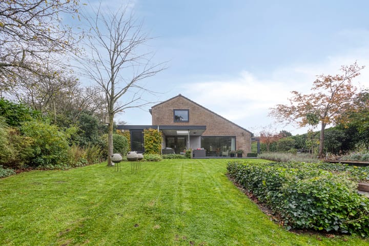 Photo 38 of Van de Veldelaan 958