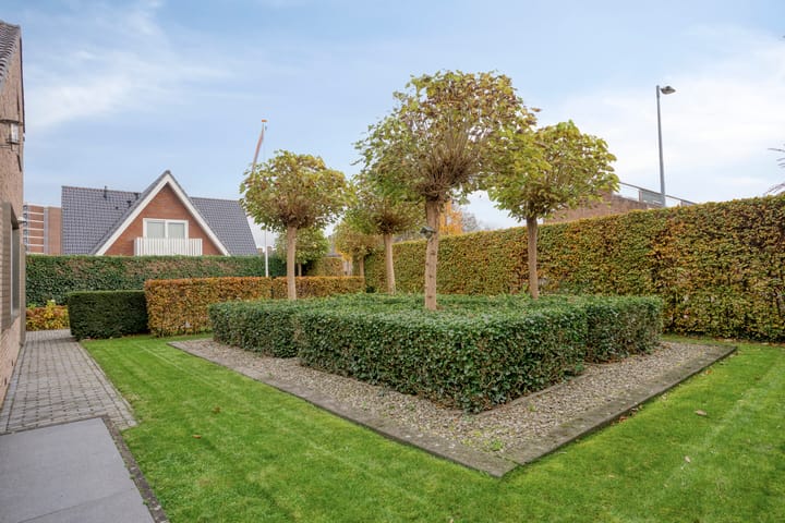 Photo 48 of Van de Veldelaan 958