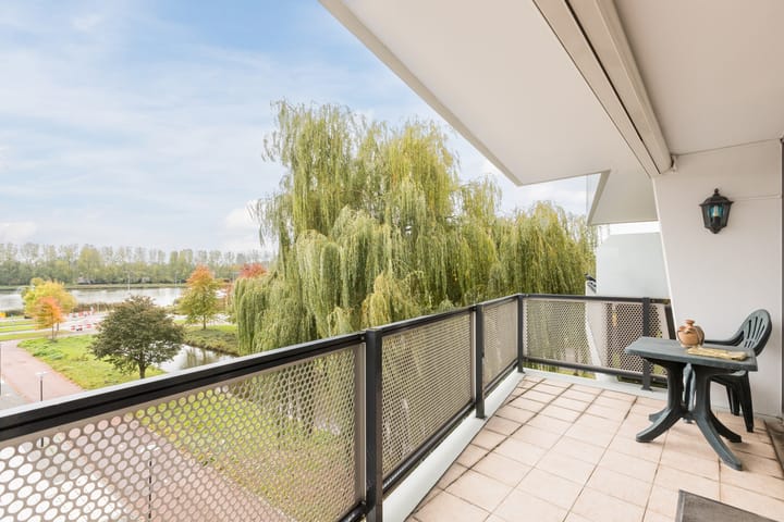 Foto 3 van Mia van IJperenplein 43