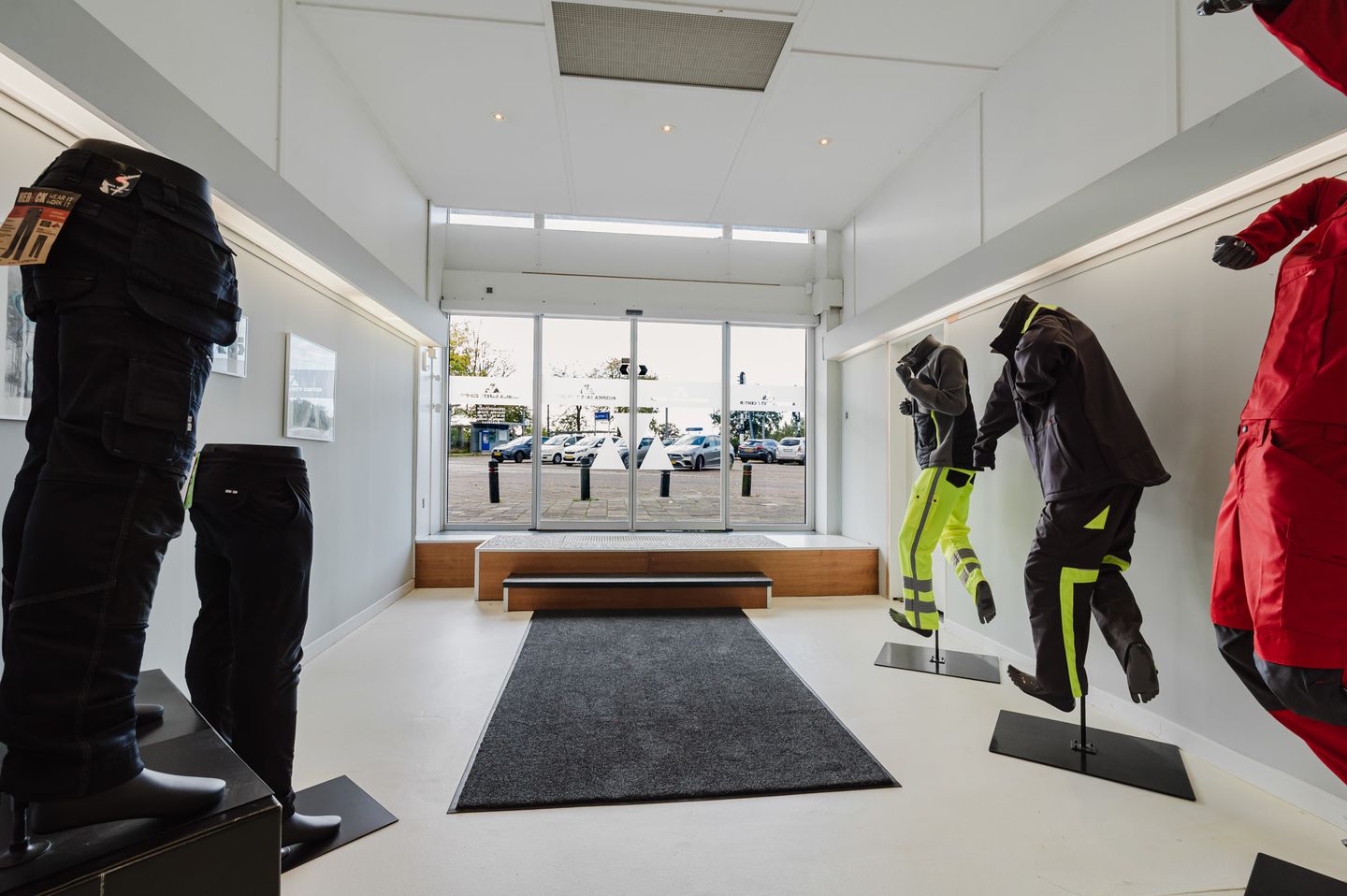 View photo 2 of Prins Clausstraat 114