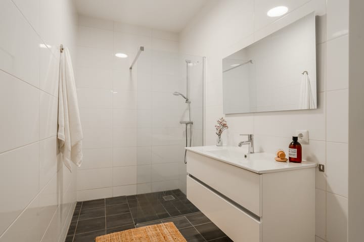 Foto 6 van Charley Tooropgracht 159