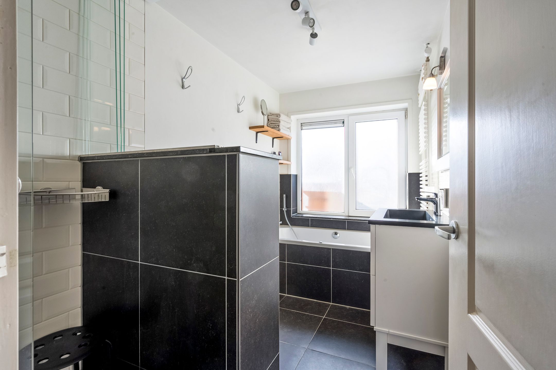 Foto 36 van Reijer Anslostraat 13