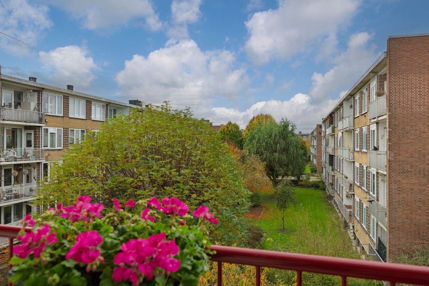 Foto 25 van Sportparklaan 245