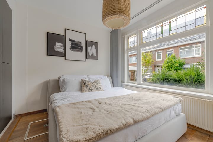 Foto 4 van Nieuwenhoornstraat 52-B