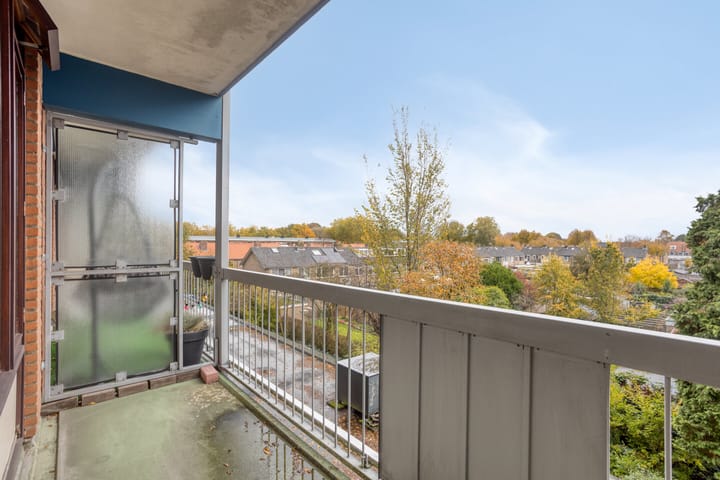 Photo 12 of Van Hetenstraat 136