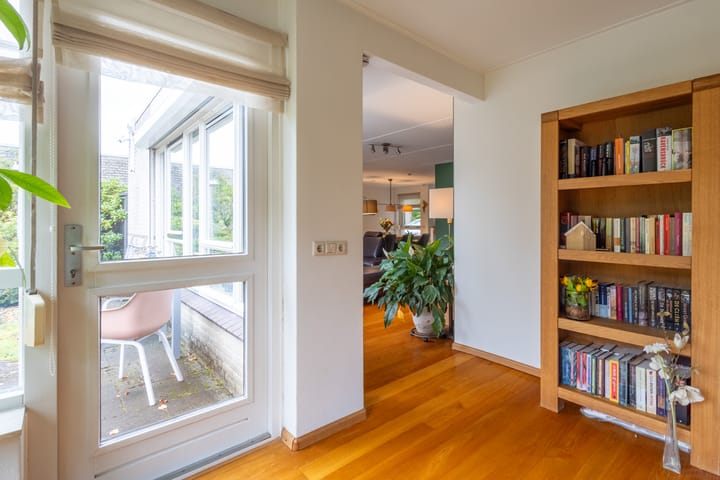 Foto 13 van Voortsweg 233