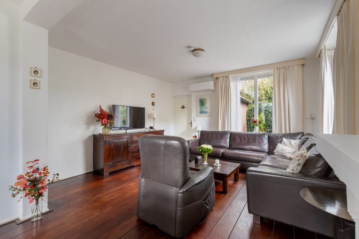 Photo 16 of Domstraat 27