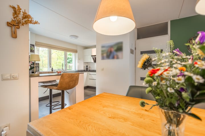 Foto 15 van Voortsweg 233