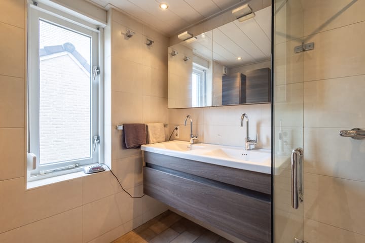 Foto 26 van Voortsweg 233