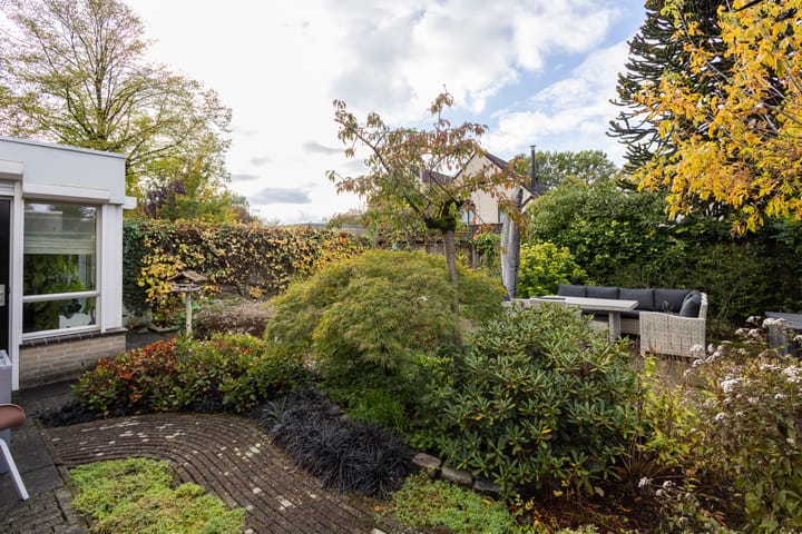 Foto 38 van Voortsweg 233