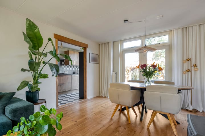 Foto 11 van Johan de Wittstraat 22