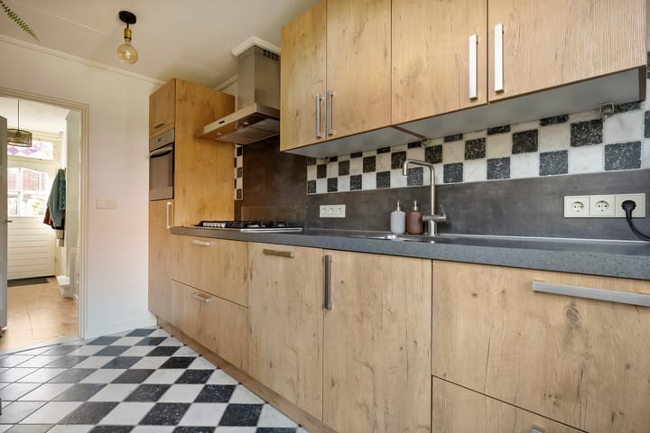 Foto 16 van Johan de Wittstraat 22