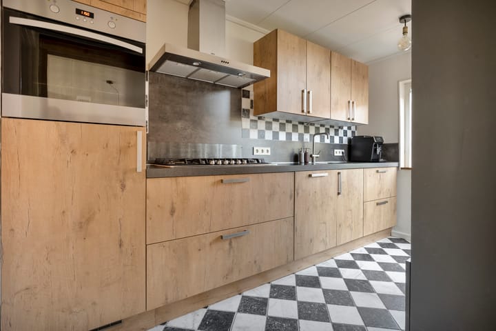 Foto 17 van Johan de Wittstraat 22