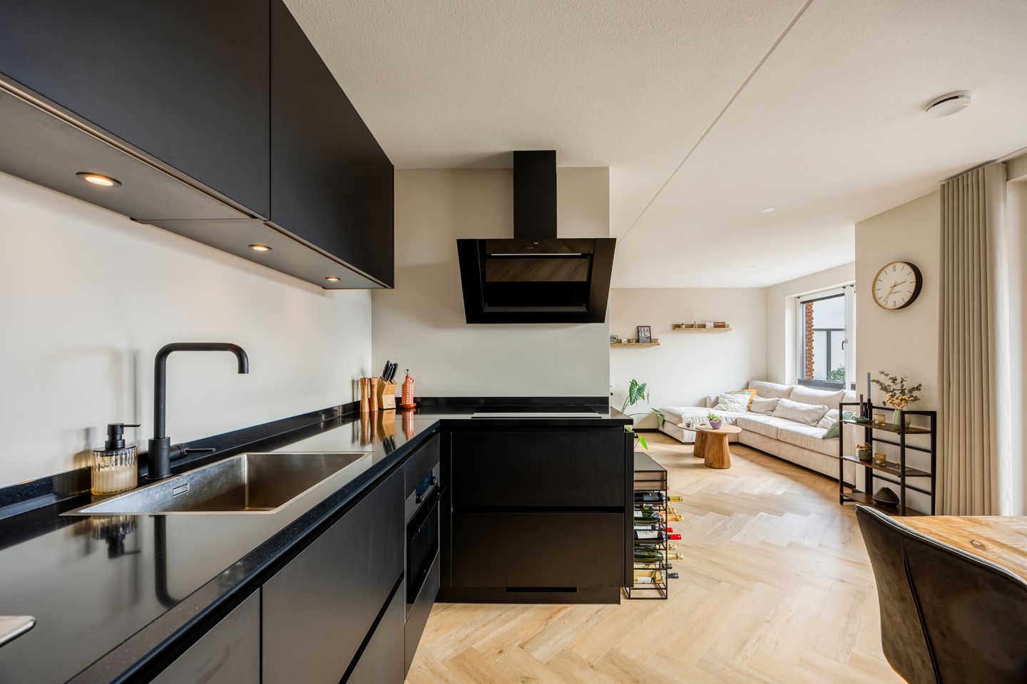 Foto 14 van Theo Dobbestraat 7