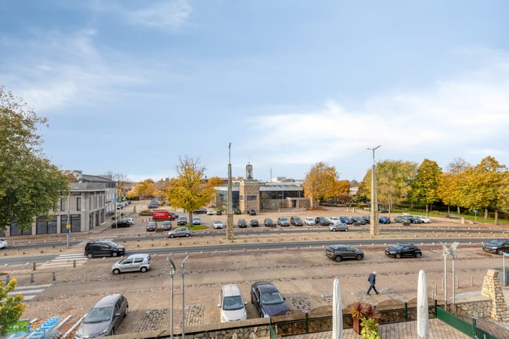 Photo 7 of Promenade 149