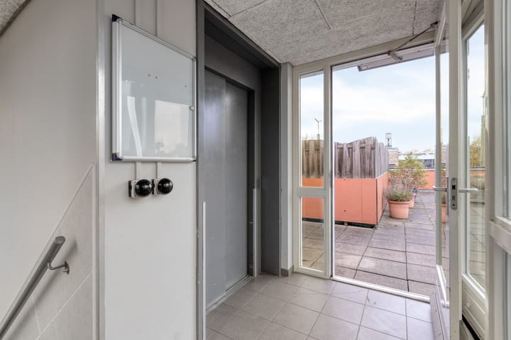 Photo 33 of Promenade 149