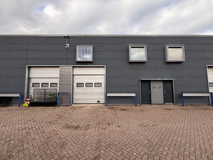 Satellietbaan 4-M, Hillegom