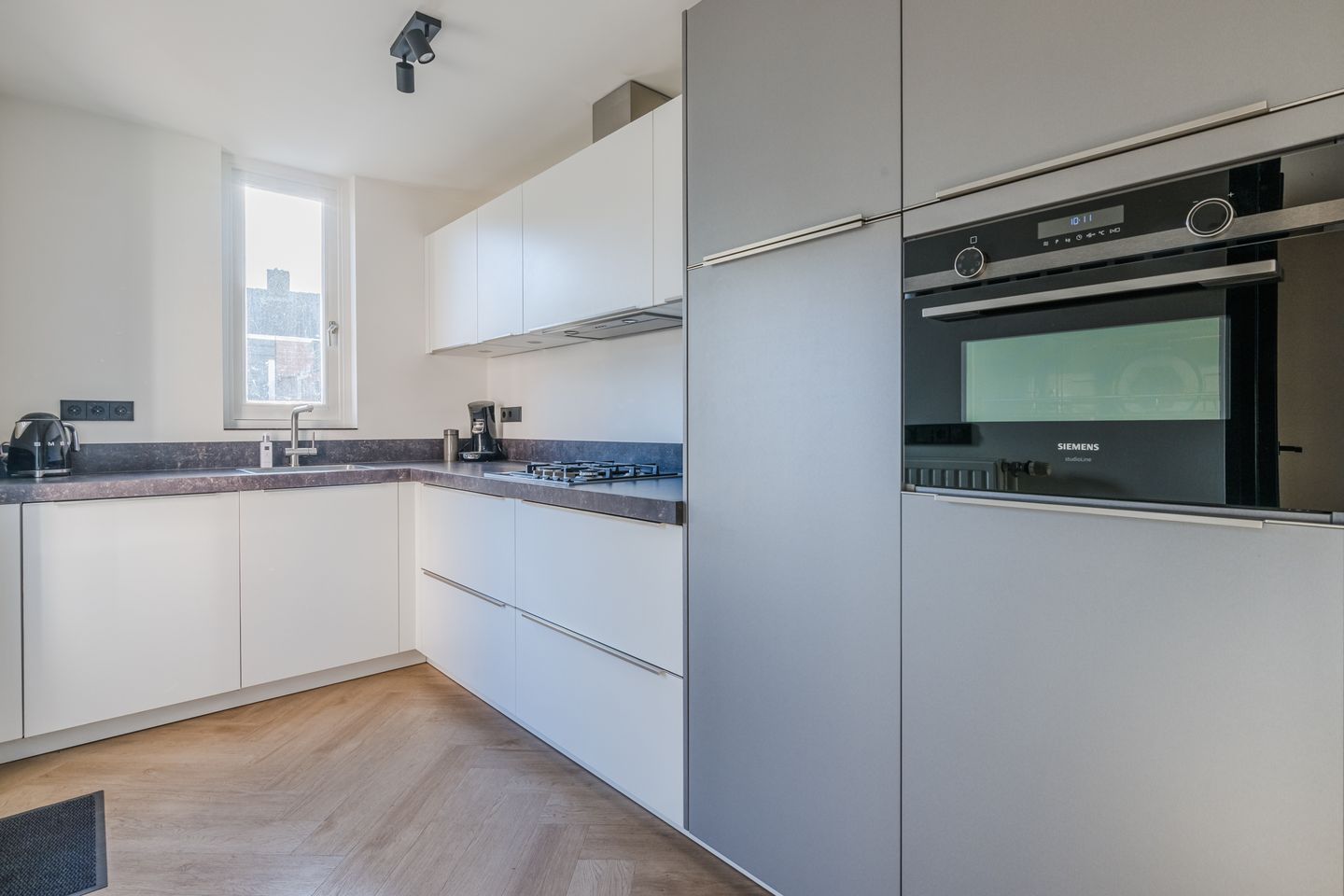 Foto 10 van Groes 74