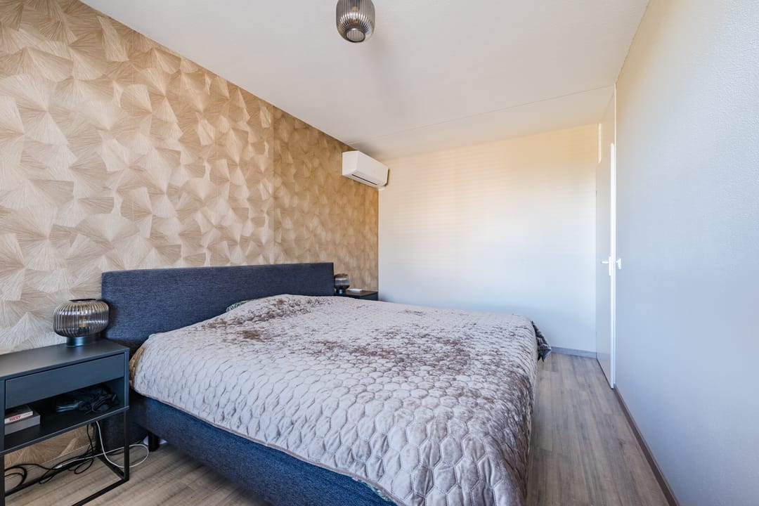 Foto 16 van Groes 74