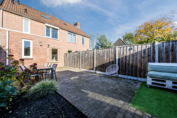 Foto 26 van Groes 74