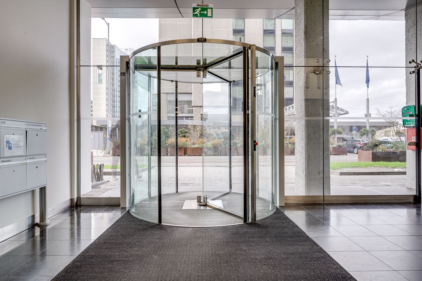 View photo 3 of Jaarbeursplein 22