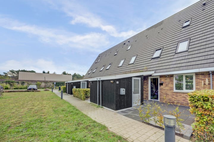 Photo 6 of Nelson Mandelahof 33