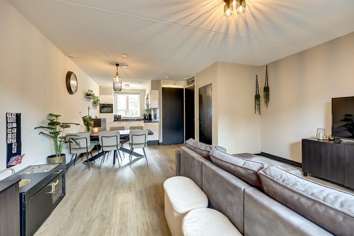 Photo 12 of Nelson Mandelahof 33