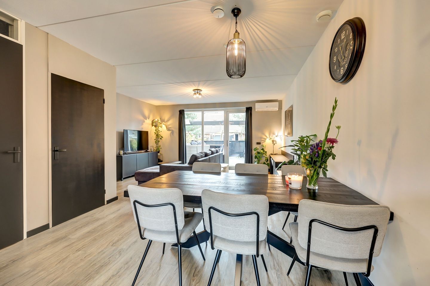 Photo 14 of Nelson Mandelahof 33