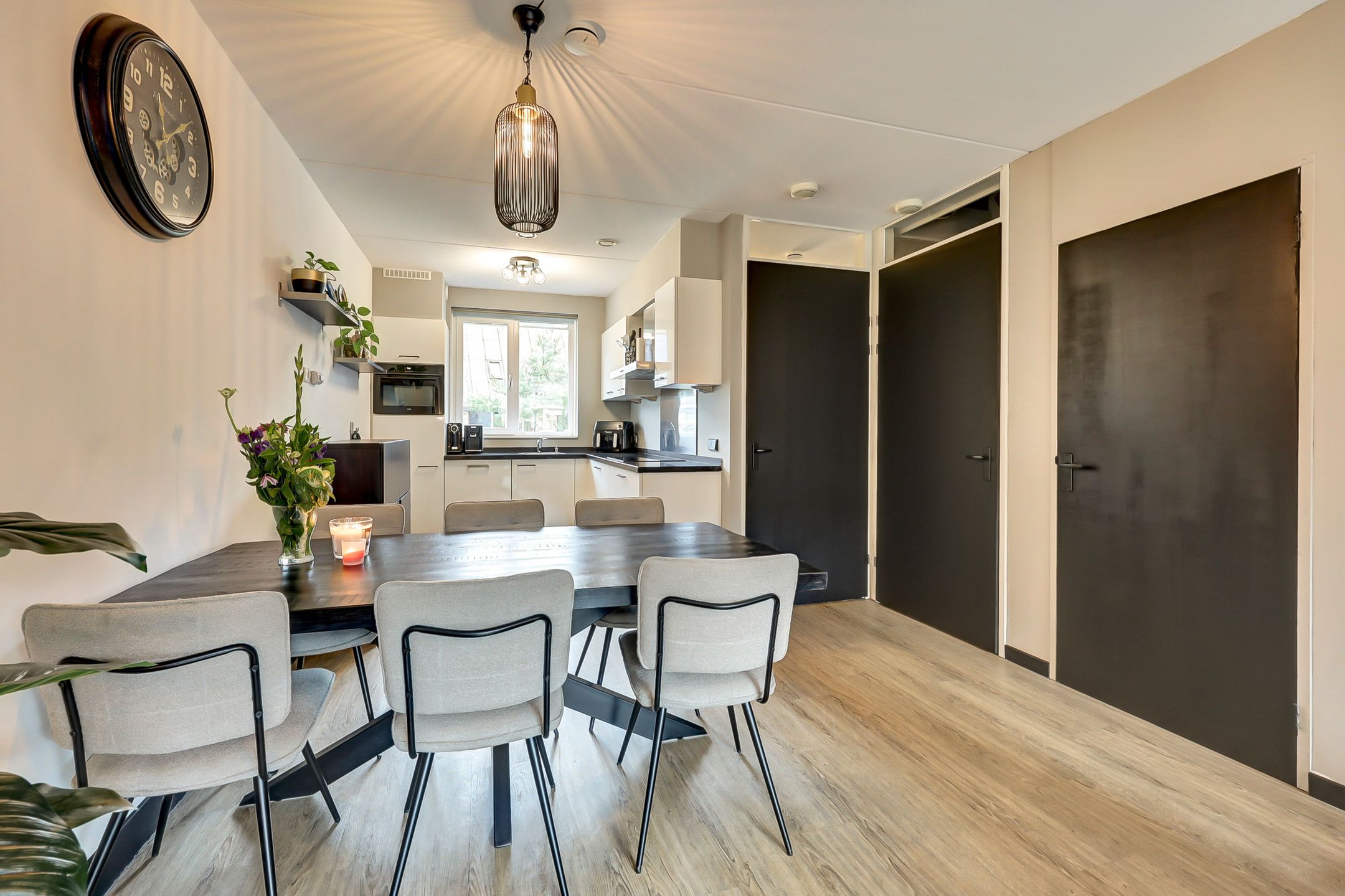 Photo 15 of Nelson Mandelahof 33