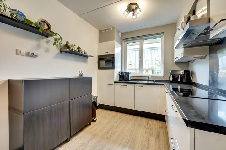 Photo 17 of Nelson Mandelahof 33