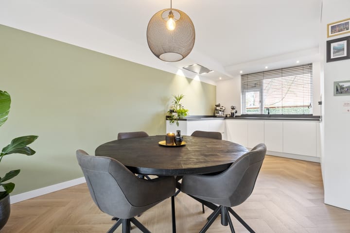 Foto 12 van Mendelssohnlaan 40